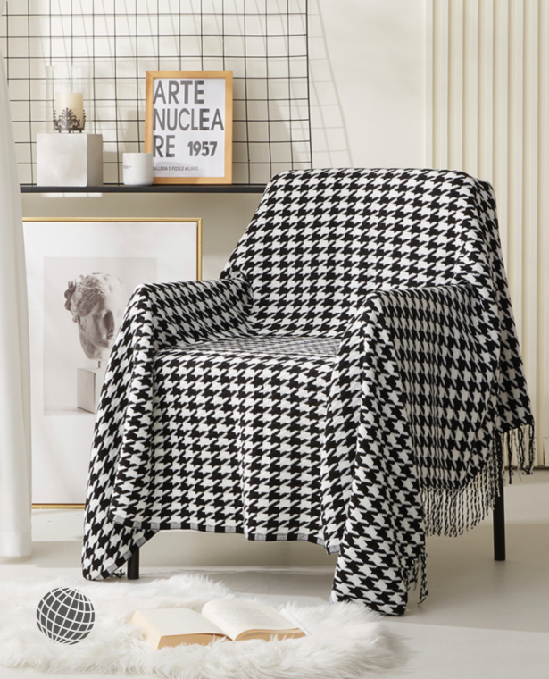 Chenille Throw Blanket  black and white thousand bird lattice Sofa cushion Cover Towel four seasons sofas beds outdooor Picknick blankets trending home decor