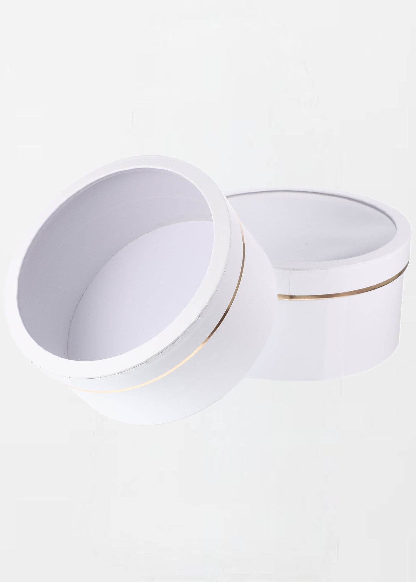 Flower Box with Window-Type Hole 2-Piece  2 Pcs Round Gift Package set Floral Boxes Fresh Flowers Roses for Arrangements Ladybug boxes sets in White Wedding favors gifts