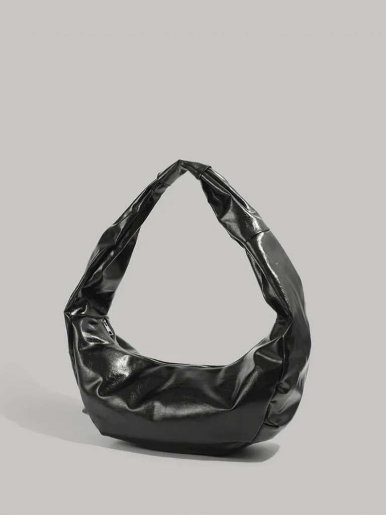 Large Capacity Casual Shiny Leather Crossbody Bag Dumpling Crescent Moon Shape Fashionable Commuter Bags in black