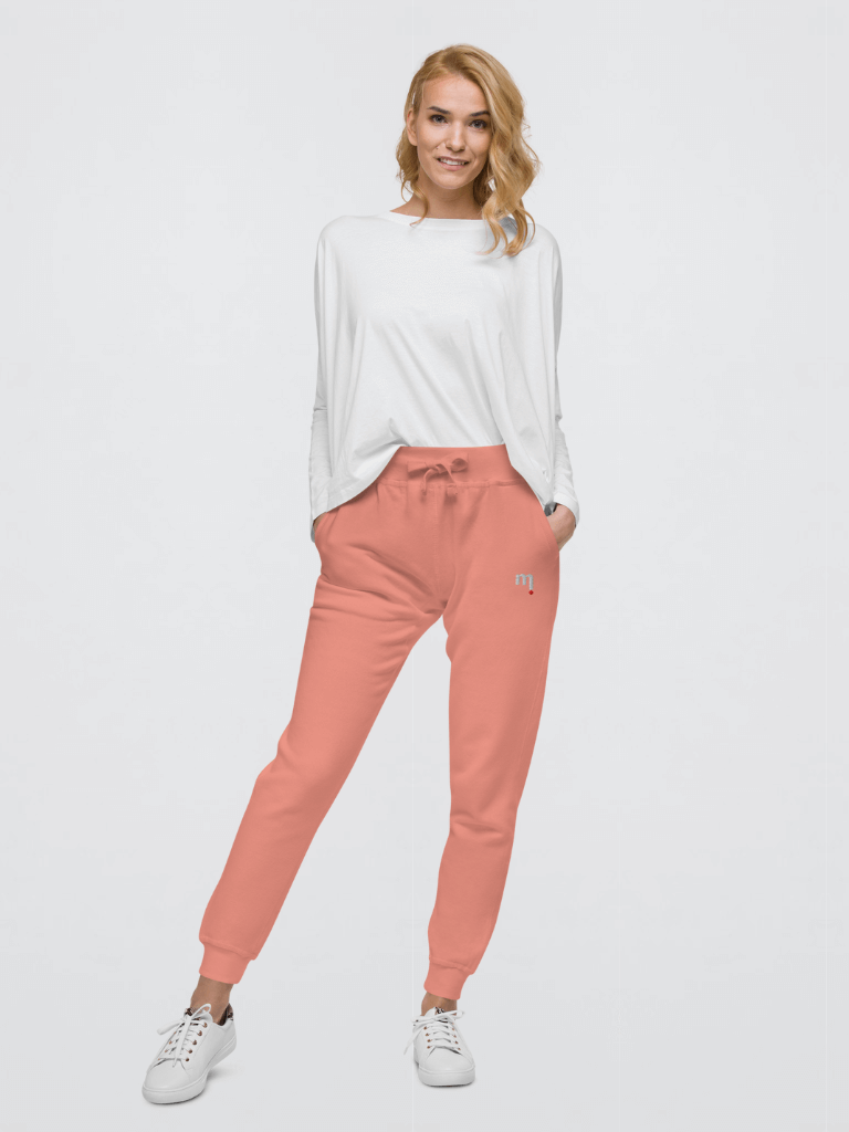 Genflex gender neutral Genderful Unisex anywear Men’s man mens Women’s woman womens petite-, tall-, plus-, size Fleece everyday use relaxed fit elasticated high rise waist with drawcords drawstring, back right side patch pocket  and tapered full leg activewear running jogging pants Sportswear Joggers sweatpants with mi logo  in Dusty rose pink