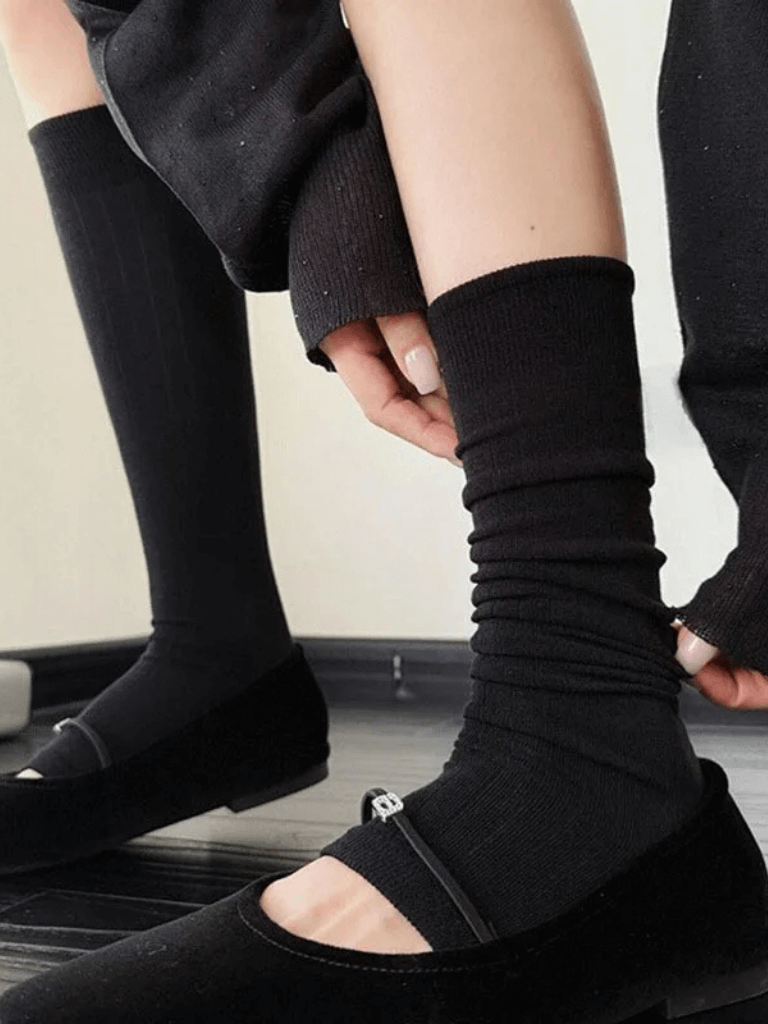 Women’s woman womens Vertical Striped Skinny slim stripes knee calf-length Cotton Sweat-absorbing Breathable High Tube Boneless Toeless toes-free in Black Crew Socks