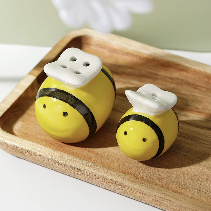 Ceramic modern Bumble bees cartoon animal design Salt & Pepper Seasoning shaker Set Tabletop and bar dining accessory Dinnerware Condiments accessories with condiment tray Jar Kitchen Wedding Decoration Birthday Gift Personalized Ceramics Salt Pigs, Cellars & Servers Gifts size guide in yellow with black patchwork and white multi color