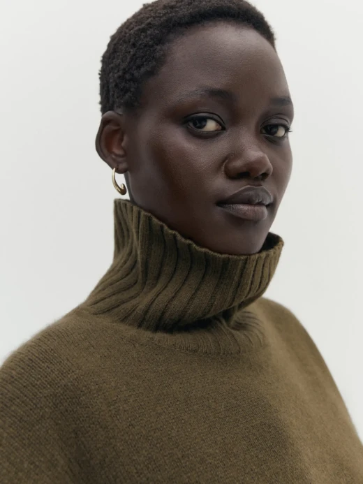 Women’s woman womens petite-, tall-, plus-, size Light Luxury High-Quality cashmere yak wool long sleeves with rib cuffs mockneck zip-up half high ribbed collar turtleneck wide-rib band hem sweater tops sweaters in olive green color