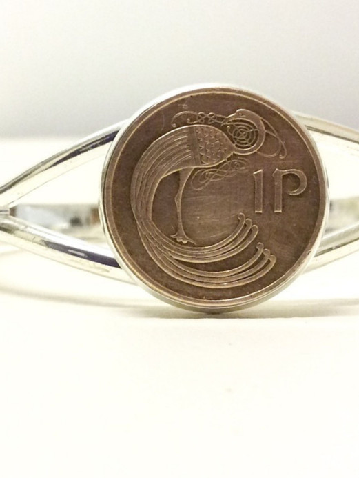 the Oriental Bird - Irish Coin Bracelet Fashion Trend the Oriental Bird - Irish Coin Bracelet Fashion Trend