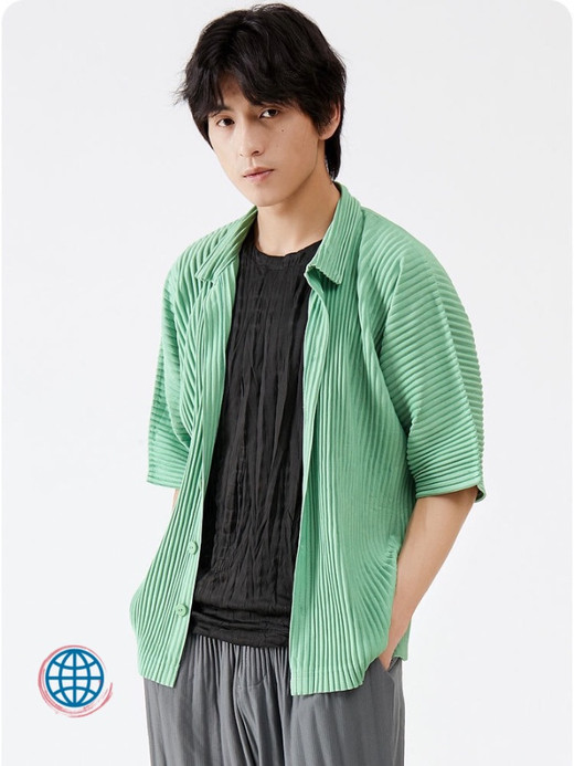 Pleated Shirt Mens Medium Sleeve Summer Simple Fashion Leisure Solid Color Turn-down Collar Single Breasted Shirts Trending for Man in Green Pleated Shirt Mens Medium Sleeve Summer Simple Fashion Leisure Solid Color Turn-down Collar Single Breasted Shirts Trending for Man in Green