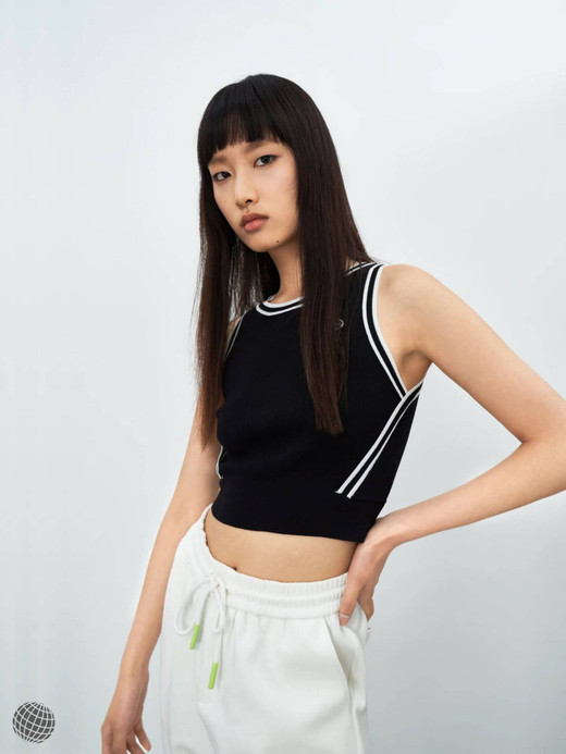 MiteigiYūki Crewneck Tank Top Women’s autumn style Round O-neck crewneck of womens Youth tight slimming black color contrast sports windwool woven vests Fitness Sportswear Tank Tops for trending Woman MiteigiYūki Crewneck Tank Top Women’s autumn style Round O-neck crewneck of womens Youth tight slimming black color contrast sports windwool woven vests Fitness Sportswear Tank Tops for trending Woman