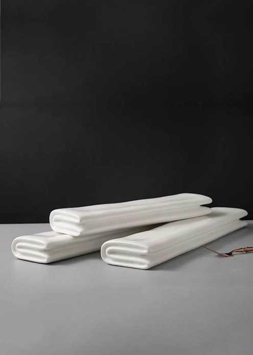 Ceramic Plate Solid Color Folding Long Restaurant Sushi Dessert Snack Appetizer Plates Molecular Cuisine Dinnerware Specialty Dinning Tableware in white Ceramic Plate Solid Color Folding Long Restaurant Sushi Dessert Snack Appetizer Plates Molecular Cuisine Dinnerware Specialty Dinning Tableware in white
