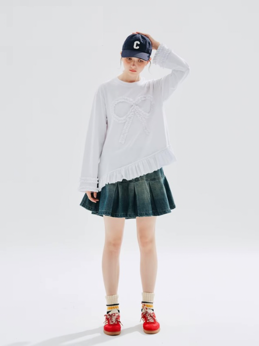 Denim Pleated Skirt    Women’s Quiet Soft  A-line 100% cotton elasticated waist slant side pickets pleats casual midi skirts with inner shorts fall autumn spring womens style mini fashion #234213 in distressed blue with khaki accent