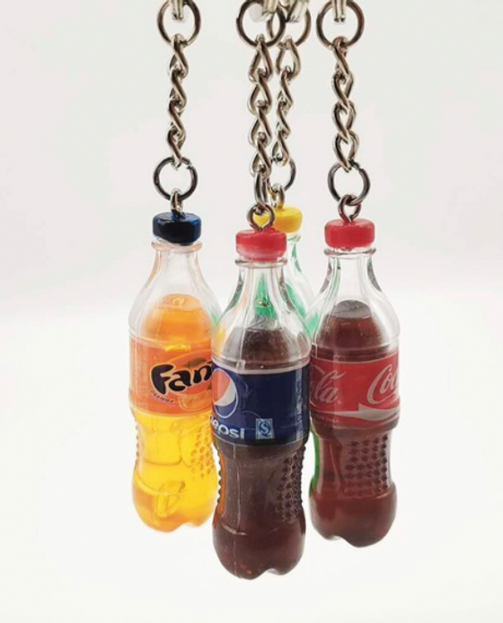 Carbonated Drinks Key Ring Soda Cute Creative Soju Wine Drink Bottle Bubble Water Keychain for Kids Fizzy Pop Juice Girlfriend Key Bag Pendant Trinket Gift Keychains Key Chains Coca-Cola Fanta Sprite Water Pepsi Bottles Carbonated Drinks Key Ring Soda Cute Creative Soju Wine Drink Bottle Bubble Water Keychain for Kids Fizzy Pop Juice Girlfriend Key Bag Pendant Trinket Gift Keychains Key Chains Coca-Cola Fanta Sprite Water Pepsi Bottles