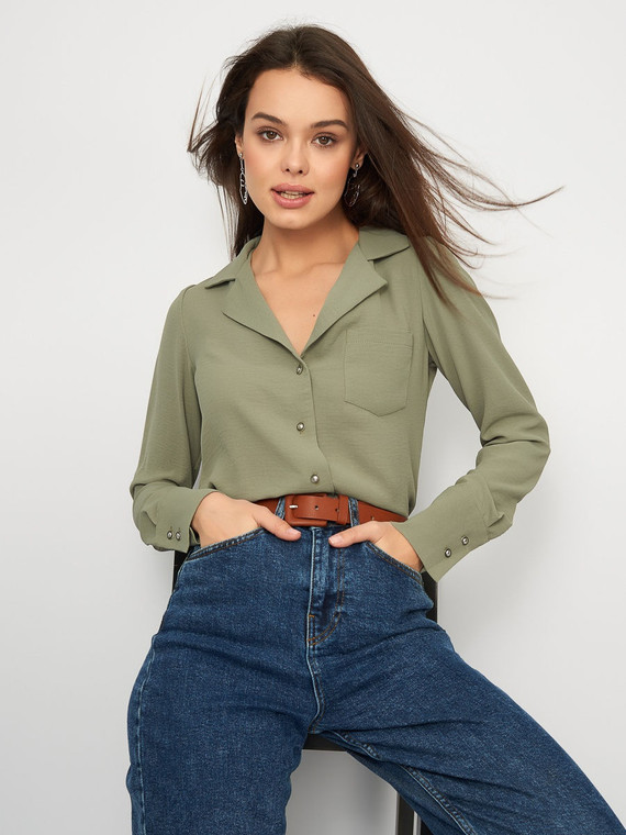 Turn Down Collar Loose Shirt Womens Casual Blouse With Button Long Sleeve Office Lady Straight Loose Comfort Female Green Blouses Shirts Trend for Woman