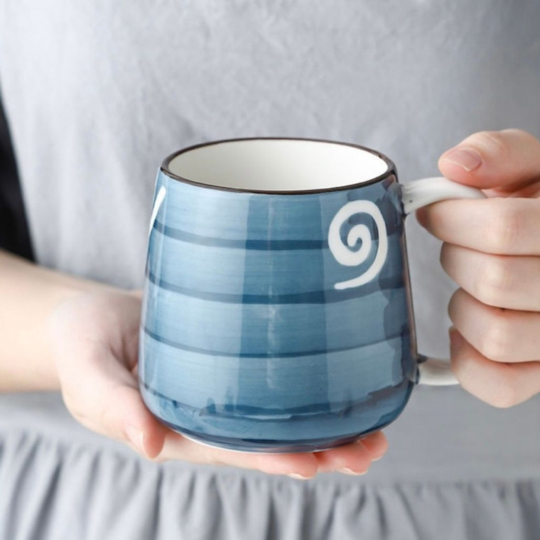 Japanese Handpainted Ceramic Cup 500ML Large Capacity Hand Paint Ceramic Mug Simple Tea Coffee Milk Japan Cups Mugs Trend in Dot Stripe Scored Slip Fish Swirl Patterns