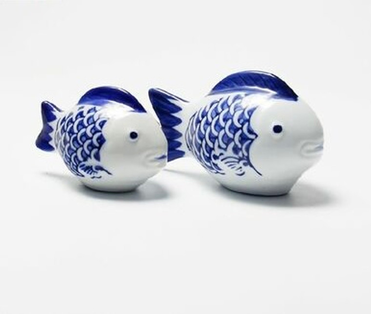 Ceramic Floating Carp Tea Pet Fish Ornament Japanese Creative Ceremony Accessories Underglaze Color Blue and White Porcelain Trend Japan Ornaments Floats In The Water