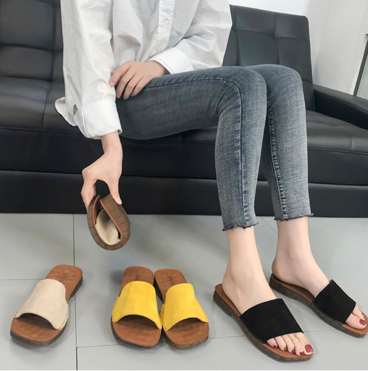 Anti-Slip Flat Heel Leather Sandals Women's Summer Genuine Cow Leather Outdoor Slippers Beach Flip Flops Fashion Slides for Woman in Apricot Khaki Black Yellow