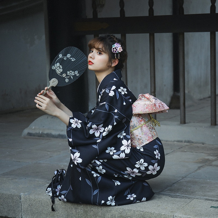 Traditional Floral Yukata Kimono Set