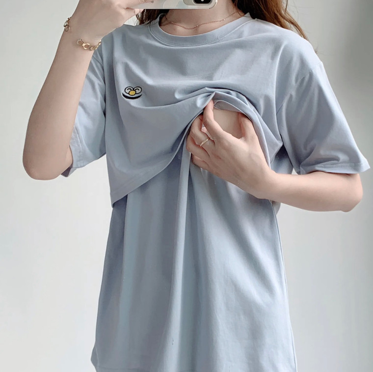 Maternity Cotton Nursing T-Shirt  Women’s Summer Breastfeeding Casual T-shirts Plus Size Loose Pregnancy Clothing Tops for trendy Woman in Dusk Blue