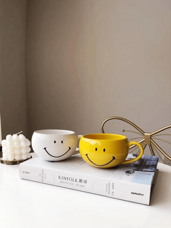 Ceramic Breakfast Mug  Cute Smile Face Coffee Creative Smiley Milk Cup with Handle Home Porcelain Personalized Paired Mugs Couple Gift Servare Bowls Cups in trendy Yellow Happy Smile print White Be a Star Smile Lettering