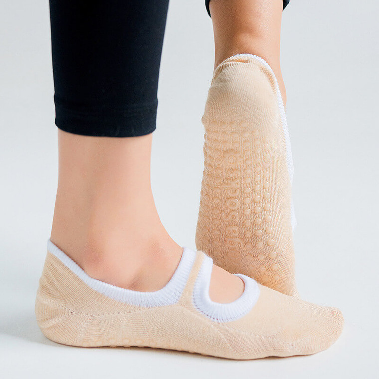 MiteigiYūki Cotton Socks   Women’s Breathable Candy Color Backless Anti-Slip Yoga Pilates Ankle Women Dance Training Fitness Sports Footwear for Woman in trendy Beige