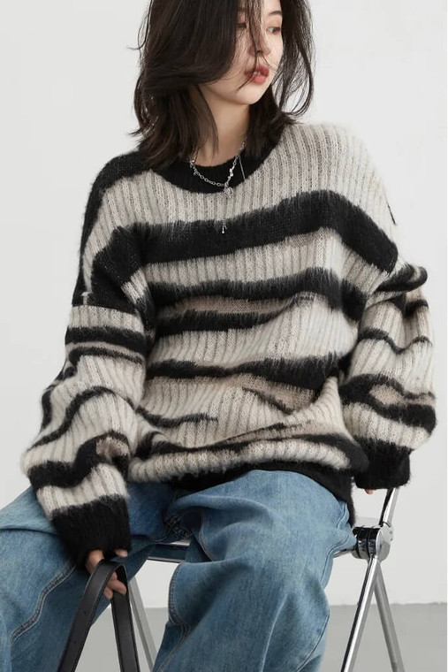 Pit Stripe Sweater  Women’s Thick Long Sleeve Irregular Jumpers Lazy Knit Womens Pullovers Female Top Autumn Spring Striped Sweaters for trendy Woman in Black