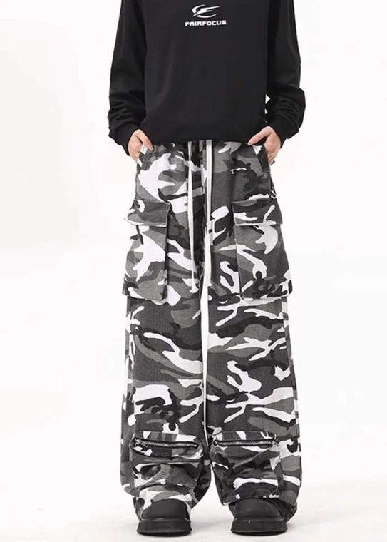 Snow Camo Cargo Pants miteigi Men’s Swag American Retro Hip Hop High Street Baggy Slender Waist Patchwork Camouflage Wide leg mid rise waist tall plus size mens trousers in black and white for trendy man