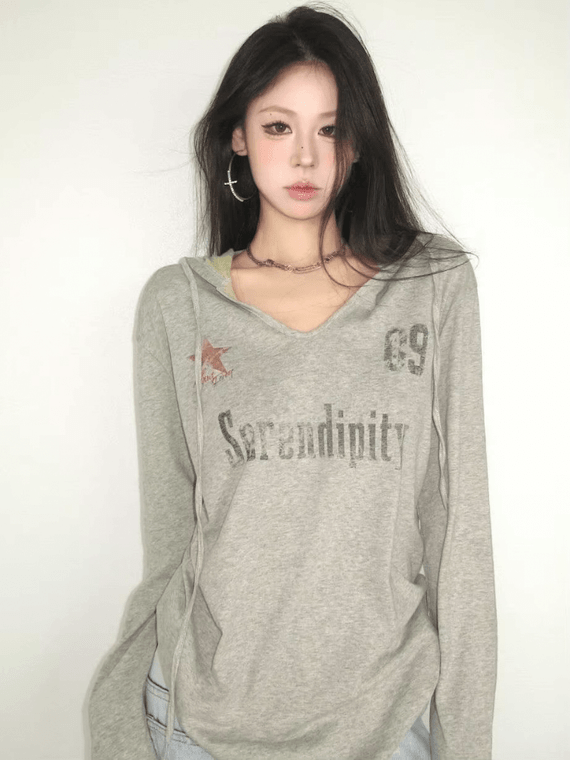 Women’s woman womens petite-, tall-, plus-, size Graphic American Retro SERENDIPITY Letter Vintage Printed drawcord drawstring Hooded Long Sleeves T-shirt Women Casual Thin Top Early Autumn Versatile Hoodie Tee Streetwear T-Shirts Tees in light Gray grey with red black accent plus size
