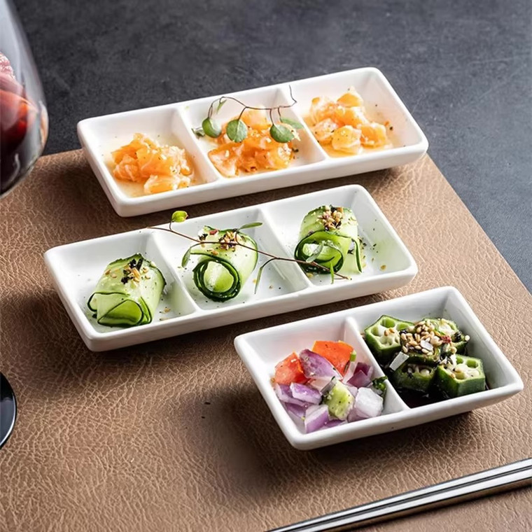 White Ceramic Sushi Soy Sauce Dish Creative Dipping Dishes Appetizer Dishes Molecular Cuisine Simple Dining Tableware Breakfast dessert Dinnerware Dishes in white solid design