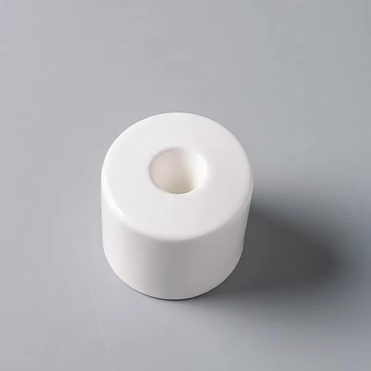 Pure White Ceramic Dessert Dish Creative Sweet Cone Holder Cylindrical Snack Sushi Dishes Kitchen Decoration Tray Restaurant Cooking Cuisine dinnerware Plates Molecular Cuisine Tableware Cones holders