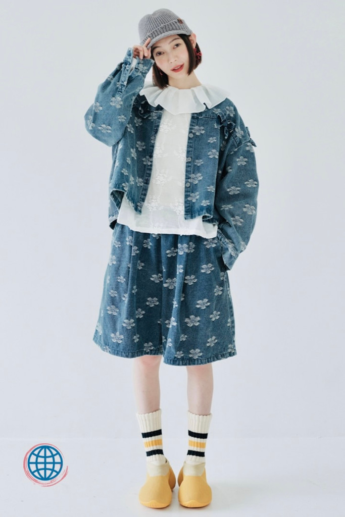 Mid Rise Floral Cotton Shorts Women’s Japanese Original Design Pocket Flower Print Shorts Women's Sweet Casual Loose Light Blue Color Jeans Cropped Pants Japan Shorts Trending for Woman