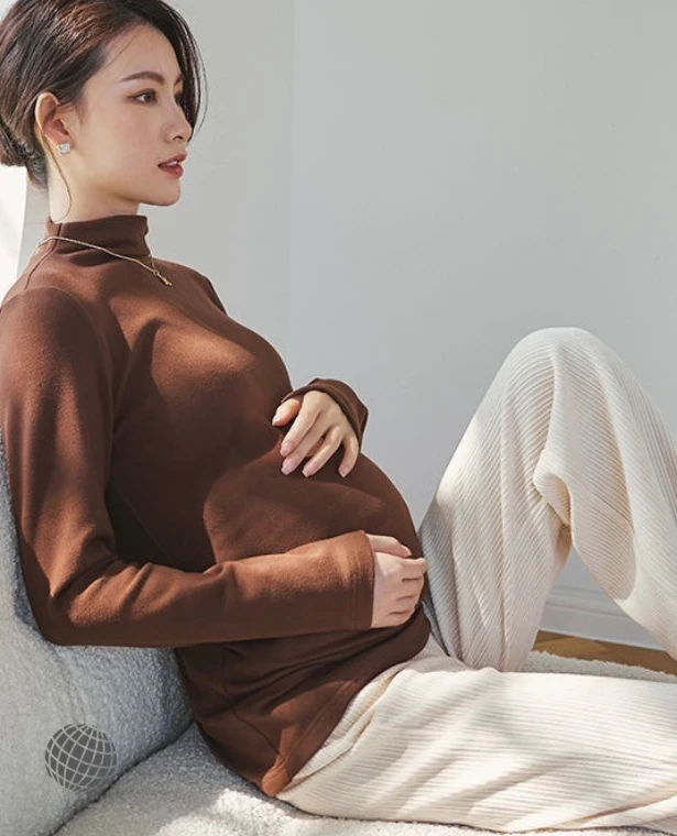 Turtleneck Fleece T-Shirt      Women’s Winter Pregnant Clothes Long Sleeve Turtleneck Fleece Top Solid Color Pregnancy Tees Maternity Tops Warm T-Shirts Tops Trending for Woman in Coffee Chocolate Brown