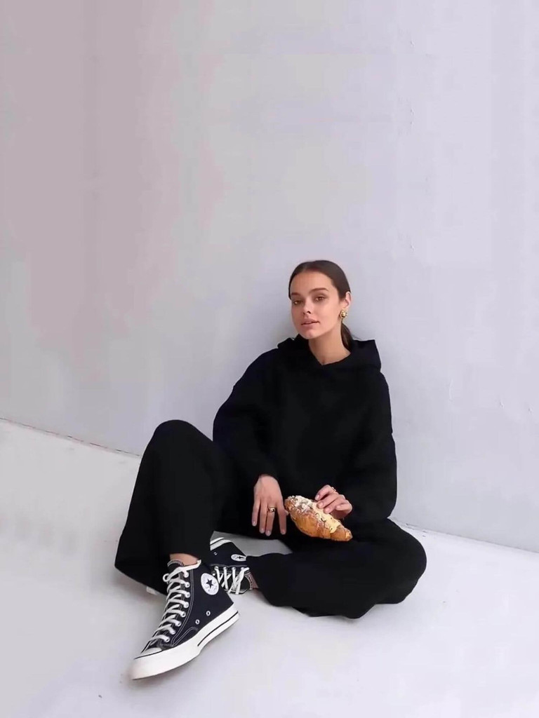 Ribbed Sports Suit 2-Piece    Women’s Autumn/Fall/Winter/Spring fitness training Suits for woman Sports hoodies drawcord track pants round crewneck O-neck long sleeves hooded sweaters set  Womens two piece sets in black crew neck rib petite-, tall-, plus-, size activewear