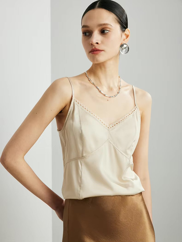 Women’s woman womens tall-, plus-, size  Solid, 90% Real Silk, Lace V neck, Sleeveless Chic Silk Camis T-Shirt, Spring Summer vacation holiday getaway Camisole Tops in Champagne