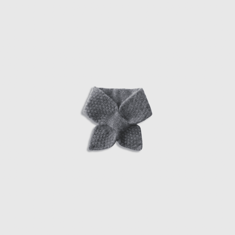 Women’s woman womens Men’s man mens Skin-friendly Unisex Genflex Gender Neutral Genderfluid petite-, tall-, plus-, size alternate aesthetic luxury Casual Fall Autumn Winter Spring cold weather winter accessory neckerchief neck ring long cashmere scarf Fashion Scarves accessories in dark Gray grey