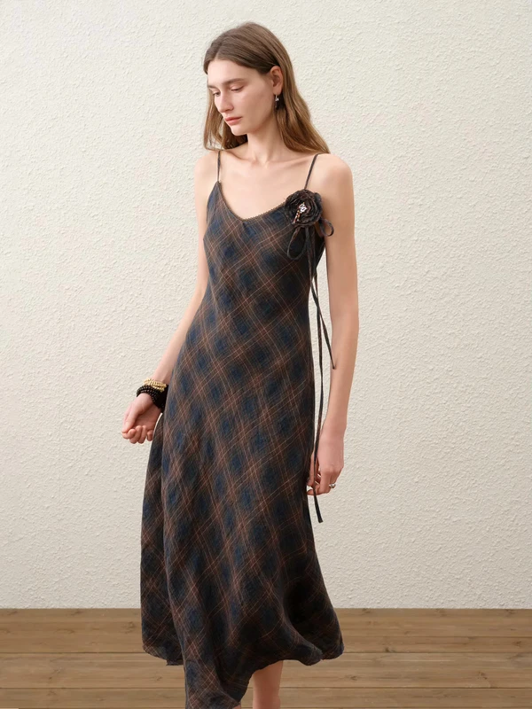 Women’s woman womens petite-, tall-, plus-, size Casual Summer vacation holiday getaway evening clubwear party wear Sexy v-neck H-Line sleeveless spaghetti tank strap plaid maxi Dress Checkered Dresses in dark coffee brown with multi