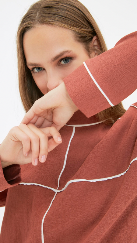 Mockneck Lined Sweatshirt Camel Upright Collar Bias Tape Detail Turtleneck Sweatshirts Tops For Woman Trending in Light Brown