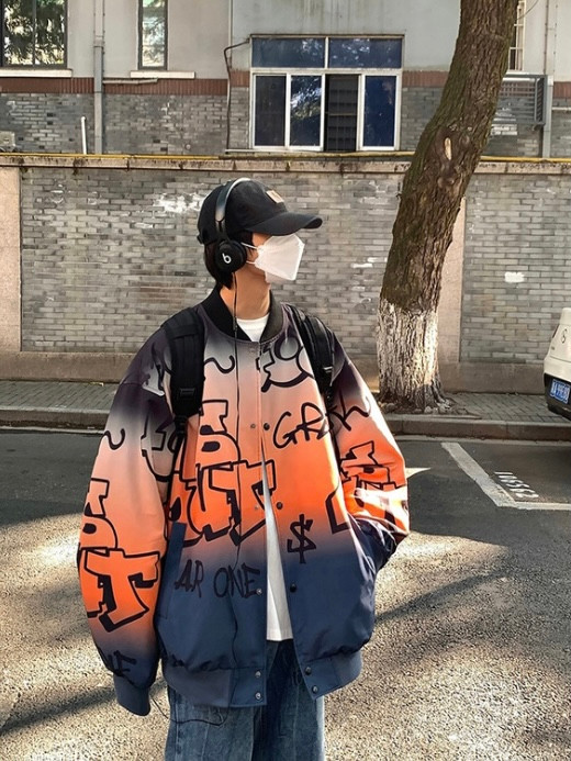 Graffiti Bomber Jacket Gradient Letter Men's Japanese Single Breasted Crewneck O-Neck Large Plus Size Streetwear Harajuku Orange Multicolor Coats Fashion Male Casual Trending Japan Jackets Clothing for Man