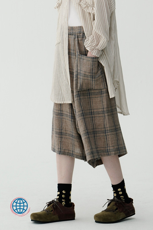 Linen Plaid Five-Point Pants loose Women’s Japanese original Knee Length Short Loose Fit Mid Rise Khaki Camel wild Japan Flare Shorts Pants Trending for woman