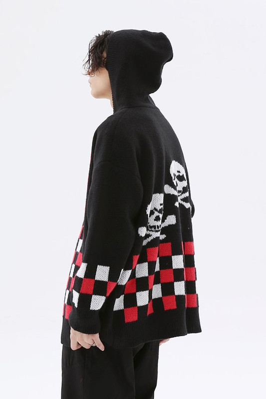 Hooded Oversized Cardigan-Sweater Men’s Plaid Hood Skull & Crossbones on Back Harajuku Streetwear Mens Oversize Checkered Patchwork Cardigans Sweaters Outwear for Man Trending in Black Red