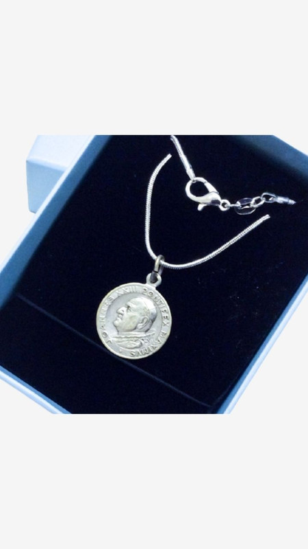 Religion religious Classic Pope John XXiii Medal Pendant Vintage Originals Religious Artifacts Memorabilia