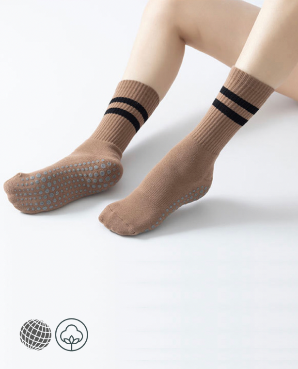 Long Terry Anti-Slip Socks   Women’s Cotton Breathable Sweat-absorbing Pilates Yoga Dance Fitness Training Sports Footwear for trending Woman in Coffee Brown Black