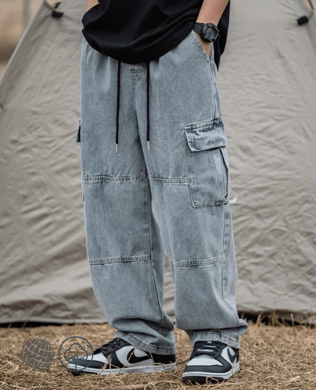 Harajuku Retro Loose Jeans  Mens Hip Hop Straight Tube Trousers Casual Mid Rise Waist Plus Size Denim Pants for Man in trending Light Blue