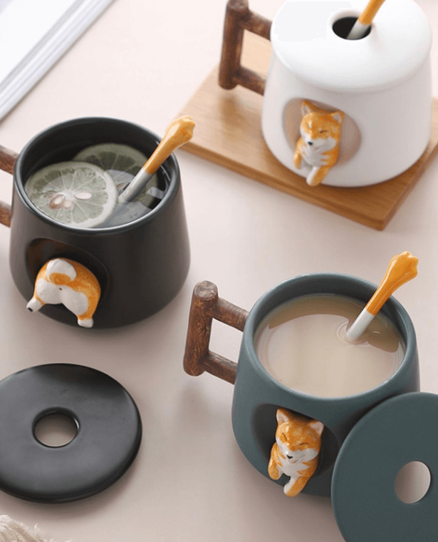 3D Shiba Inu Ceramic Coffee Mug 420ml   Cartoon Japanese Cute Pattern With Lid Spoon Girls Favorite Gift Milk Tea Cup Creative Puppy Dogs Breakfast Cups Trending Japan Mugs in Black Dark Green White Animal Dog
