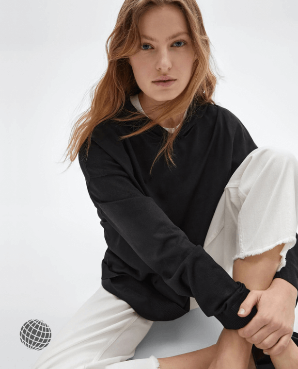 Hooded Sweatshirt black   Women’s  autumn style of Thin flowy knit high stretch womens hoodie sweatshirts Petite size drawcord loose fit hoodies for trending Woman in black