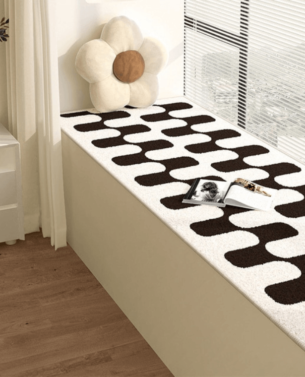 Retro Bay Window Mat black   Thickened Carpet Bedroom Bedside Bed Rug Soft Carpets For Living Room Fluffy Anti-slip Mats in Coffee-brown