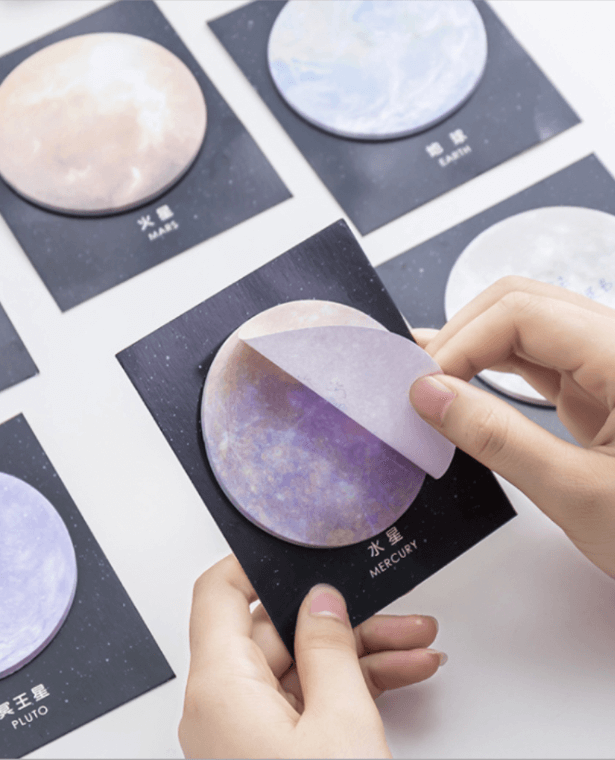 Planet Post-it Note 30-Piece Pack  30PCS/Pack Mini Memo Pad N Times Sticky Notes Label Office Home School Supply Trending Planets Round Bookmark Labels Mercury Earth Rainbow Moon Mars Pluto