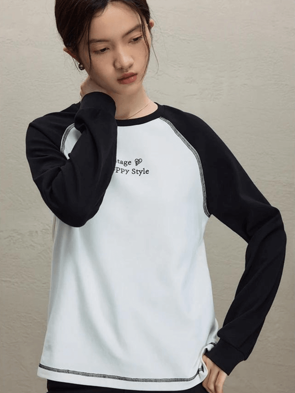 Crewneck Contrast T-Shirt   Women’s Round O-Neck Long Raglan Sleeve Womens Winter Straight fit Tops Contrasting Color Lined Design VINTAGE PREPPY STYLE Letter Print Twill T-Shirts for trending Woman in black white