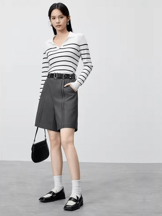 Casual Short Pants   Women’s knee length pleated zipper latch close high rise elastic waist Pant with leather belt and slant pockets  and back slit slant pocket for woman in Gray womens Office Lady wfh workwear petite-, tall-, plus-, size closure straight loose fit Fashion Trousers grey pleats shorts #143K55653