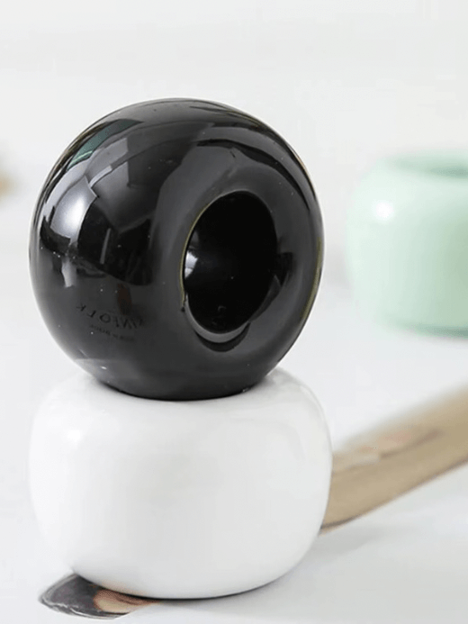Mini Ceramic Pen Holder  study room Office supplies Bathroom shower storage racks pencil holders Toothbrush stands in Black, White
