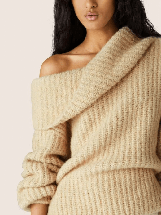 Nathu La Crewneck Sweater beige   Women's LP Luxurious solid Color round O-neck Boatneck cashmere knit loose long sleeves sweaters for woman in cream-beige Womens Fall Autumn Winter Spring crew neck fashion the miteigi Ultra LUX collection #nigo61156