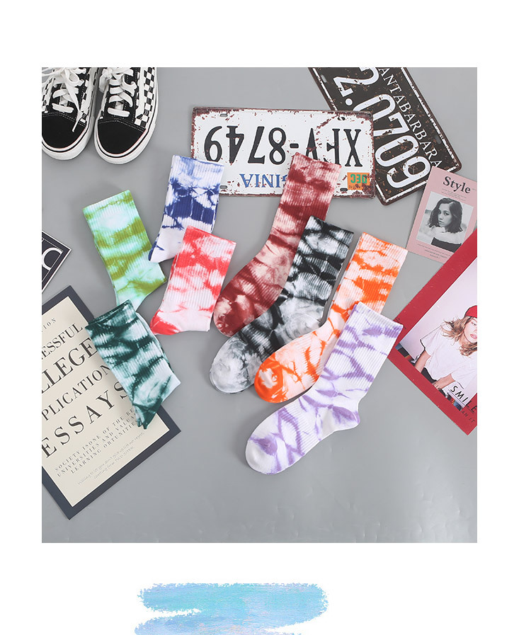 Tie-Dye Socks   Unisex Anywear Mens Women’s Autumn and winter fashion Korean style Harajuku hip-hop skateboard festive holiday gift happy cotton Korea socks Trending for Man Woman in Black Blue Green Orange Purple Red White Wine Red