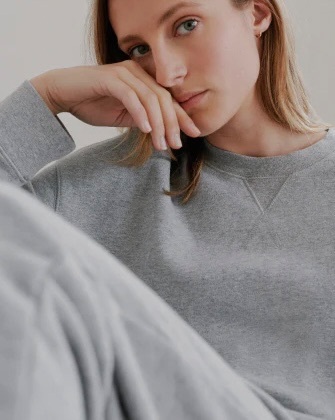 Minimal Sweatshirt gray  Genderful Unisex anywear Men’s Women’s loose light soft plain color sports fitness female INS MiteigiYūki blogger neutral casual sports long-sleeved cotton blend womens mens Tops Sweatshirts for petite size woman man in light grey