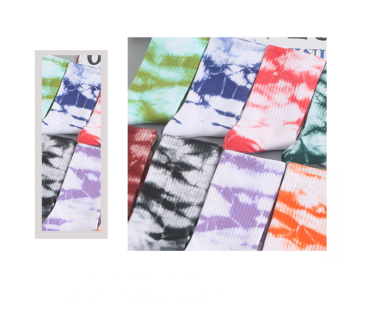 Tie-Dye Socks   Unisex Anywear Mens Women’s Autumn and winter fashion Korean style Harajuku hip-hop skateboard festive holiday gift happy cotton Korea socks Trending for Man Woman in Black Blue Green Orange Purple Red White Wine Red